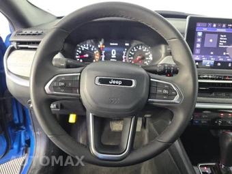 2024 Jeep Compass Latitude - miniatura 10