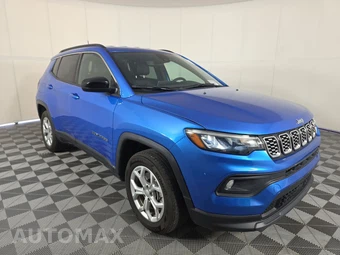 2024 Jeep Compass Latitude - miniatura 3