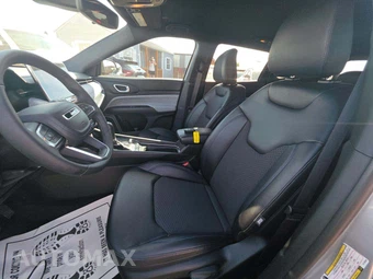 2024 Jeep Compass Latitude - miniatura 6