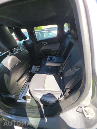 2024 Jeep Compass Latitude - miniatura 13