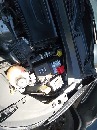 2024 Jeep Compass Latitude - miniatura 23