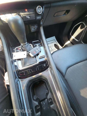 2024 Jeep Compass Latitude - miniatura 8