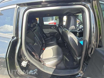 2024 Jeep Compass Latitude - miniatura 16