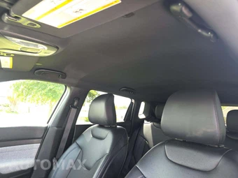 2024 Jeep Compass Latitude - miniatura 11