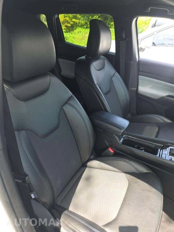 2024 Jeep Compass Latitude - miniatura 18