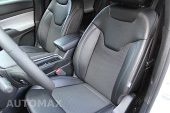 2024 Jeep Compass Latitude - miniatura 13