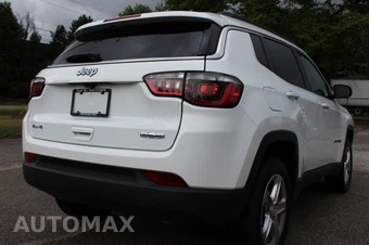 2024 Jeep Compass Latitude - miniatura 7