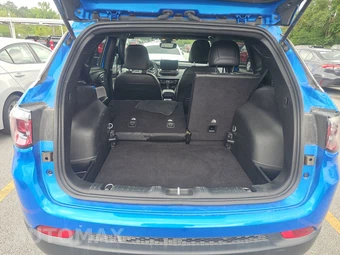 2024 Jeep Compass Latitude - miniatura 16