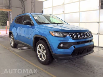 2024 Jeep Compass Latitude - miniatura 3