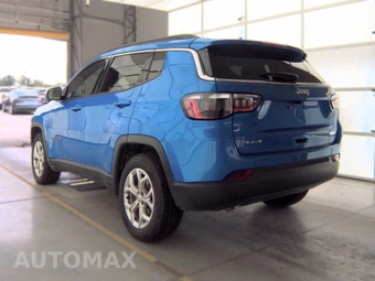 2024 Jeep Compass Latitude - miniatura 6