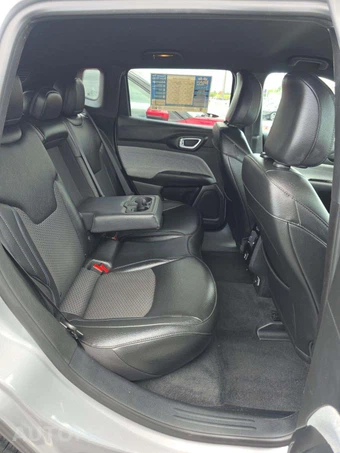 2024 Jeep Compass Latitude - miniatura 16