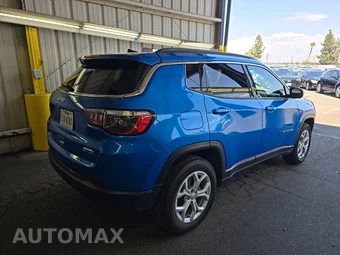 2024 Jeep Compass Latitude - miniatura 4