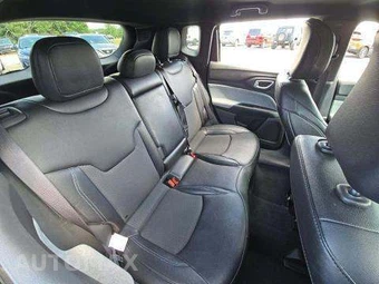 2024 Jeep Compass Latitude - miniatura 16