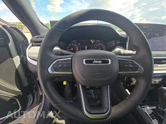 2024 Jeep Compass Latitude - miniatura 10