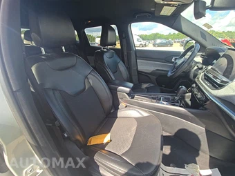 2024 Jeep Compass Latitude - miniatura 4