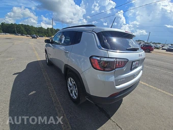 2024 Jeep Compass Latitude - miniatura 6