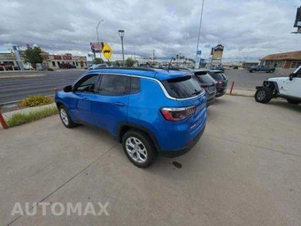 2024 Jeep Compass Latitude - miniatura 2