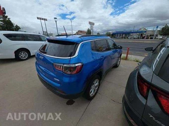 2024 Jeep Compass Latitude - miniatura 3
