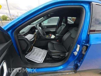 2024 Jeep Compass Latitude - miniatura 6