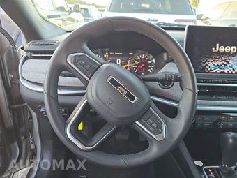 2024 Jeep Compass Latitude - miniatura 10
