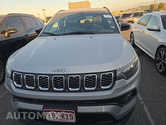 2024 Jeep Compass Latitude - miniatura 2