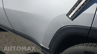 2024 Jeep Compass Latitude - miniatura 24