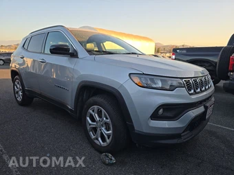 2024 Jeep Compass Latitude - miniatura 3