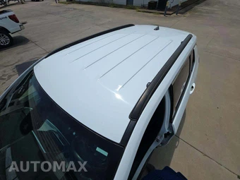 2024 Jeep Compass Latitude - miniatura 9