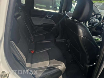 2024 Jeep Compass Latitude - miniatura 16