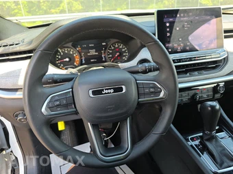 2024 Jeep Compass Latitude - miniatura 10