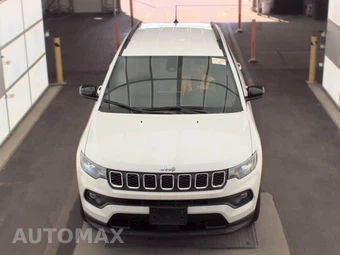 2024 Jeep Compass Latitude - miniatura 2