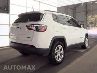2024 Jeep Compass Latitude - miniatura 4