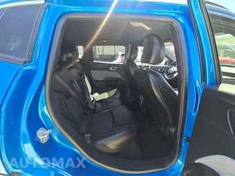 2024 Jeep Compass Latitude - miniatura 13