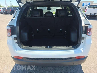 2024 Jeep Compass Latitude - miniatura 11