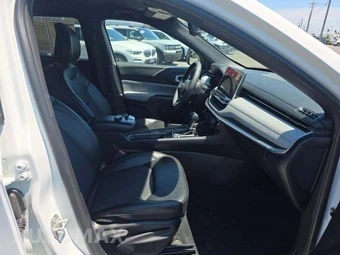 2024 Jeep Compass Latitude - miniatura 15
