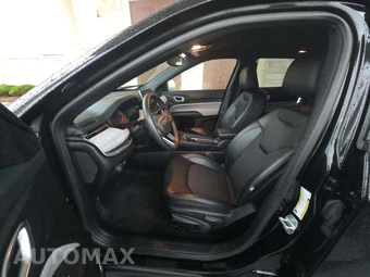 2024 Jeep Compass Latitude - miniatura 3