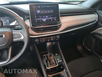 2024 Jeep Compass Latitude - miniatura 7