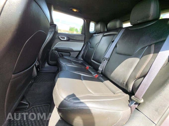 2024 Jeep Compass Latitude Lux - miniatura 13