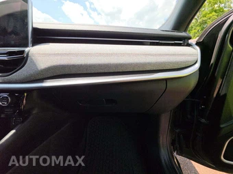 2024 Jeep Compass Latitude Lux - miniatura 19