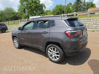 2024 Jeep Compass Latitude Lux - miniatura 2