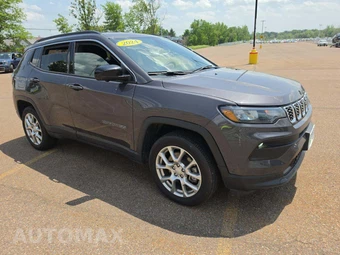 2024 Jeep Compass Latitude Lux - miniatura 4
