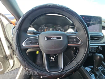 2024 Jeep Compass Latitude Lux - miniatura 10