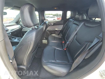 2024 Jeep Compass Latitude Lux - miniatura 13