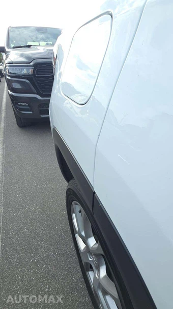 2024 Jeep Compass Latitude Lux - miniatura 22
