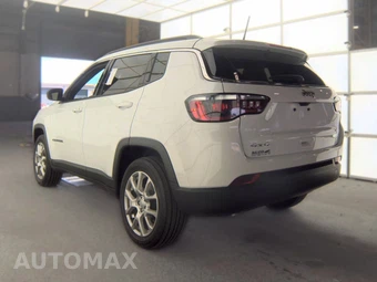2024 Jeep Compass Latitude Lux - miniatura 6