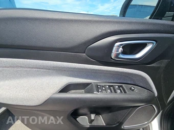 2024 Jeep Compass Latitude Lux - miniatura 9