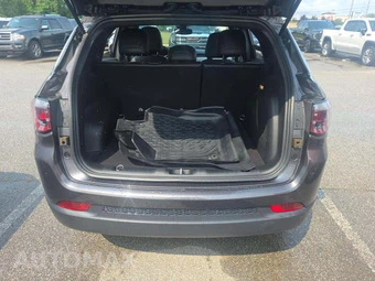 2024 Jeep Compass Latitude Lux - miniatura 14