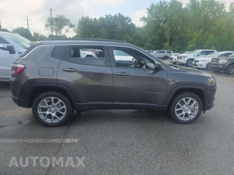 2024 Jeep Compass Latitude Lux - miniatura 4