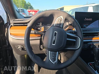 2024 Jeep Compass Limited - miniatura 10