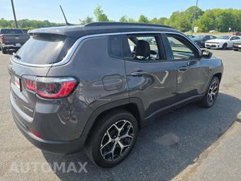 2024 Jeep Compass Limited - miniatura 3